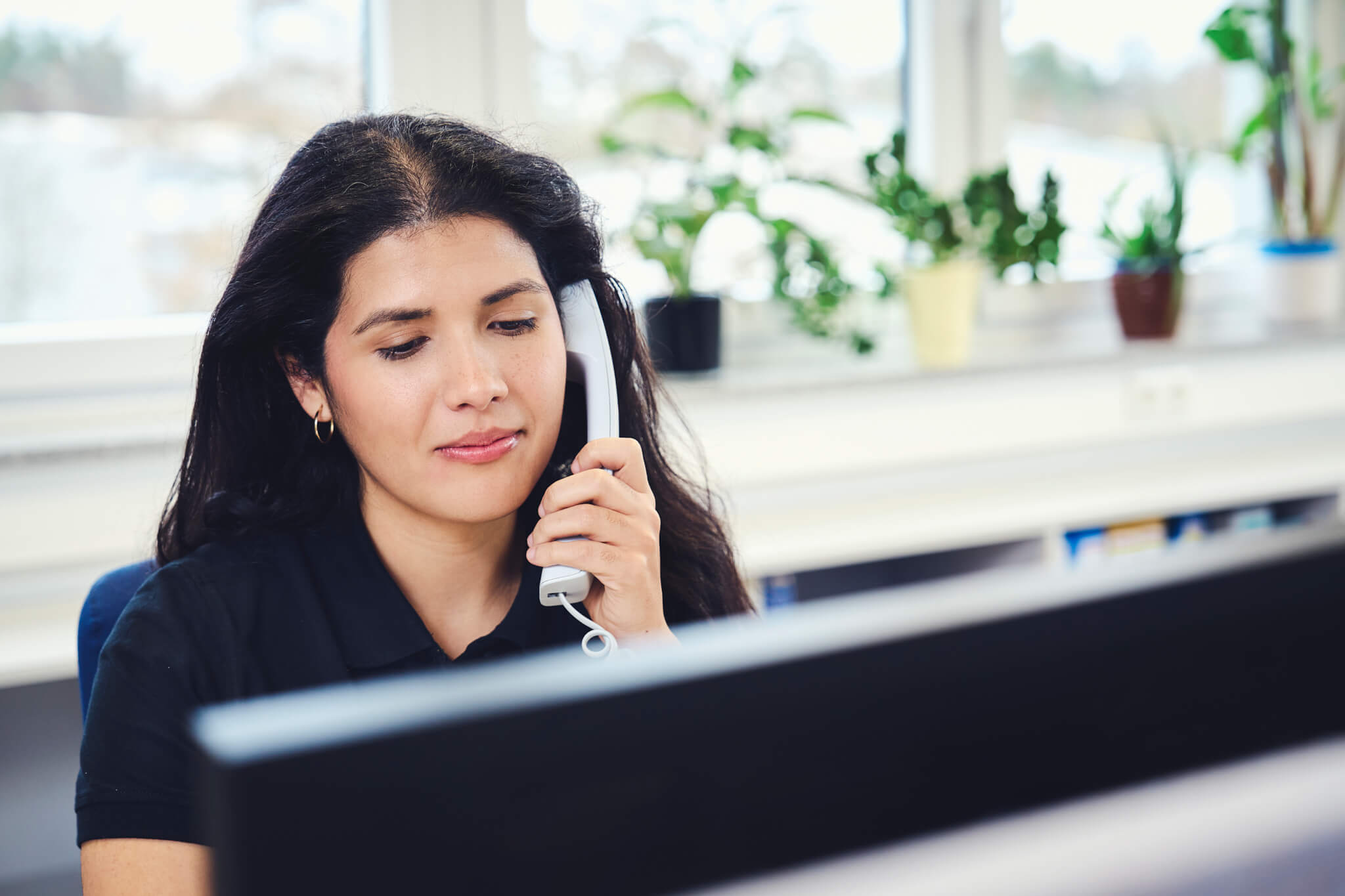 CasaFan Frau am Telefon