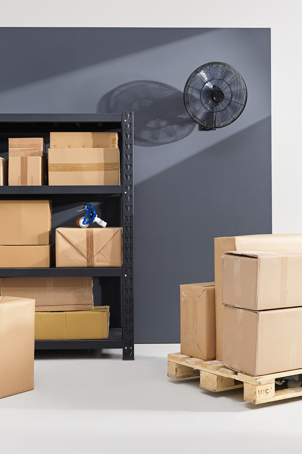 Lager mit Ventilator